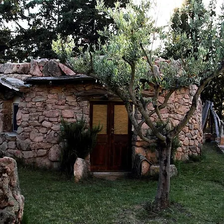 Bed & Breakfast Munduge Lotzorai