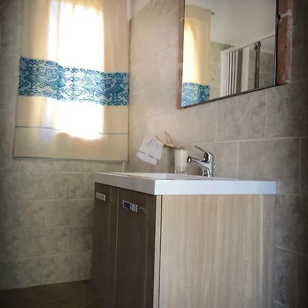 Bed & Breakfast Munduge Lotzorai